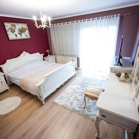 Chios Lake Apartament 克卢日-纳波卡 外观 照片